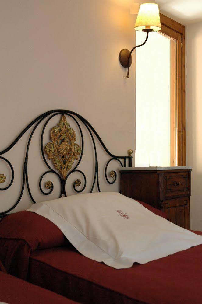 Andria Hotel 3*